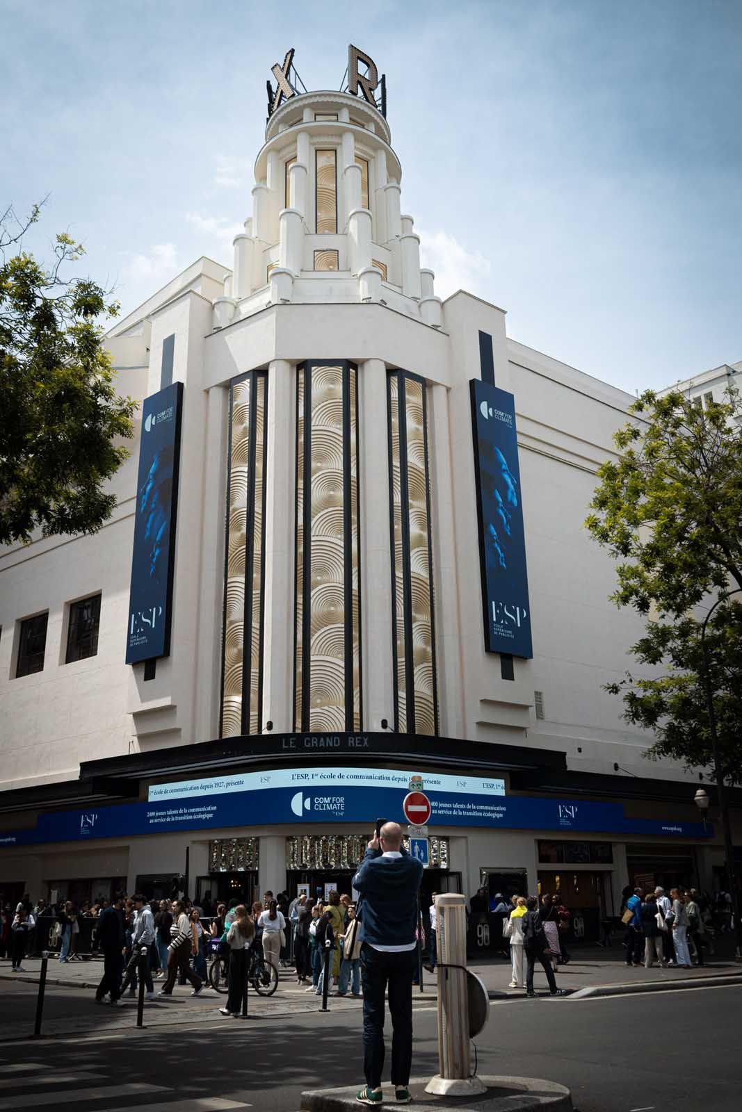 Grand Rex à Paris aux couleurs de l'ESP pour la compétition Com For Change anciennement Com For Climate