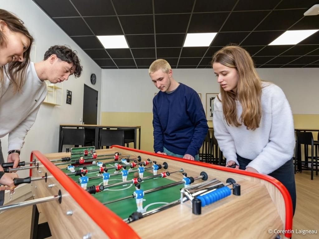 La salle de pause avec baby foot de l'ESP Nantes