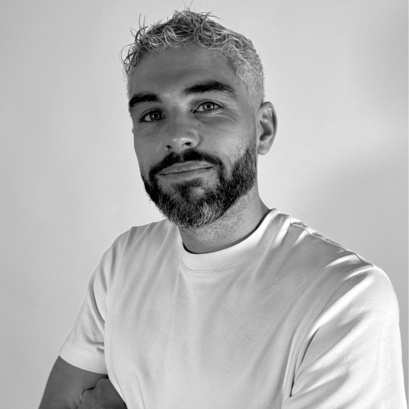 Paolo CARTERON : Chargé des admissions