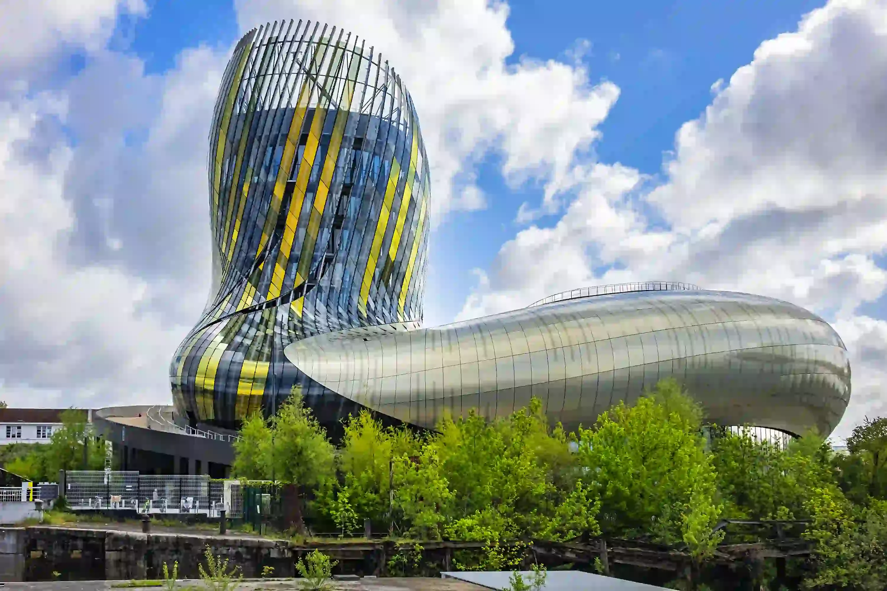 La célèbre Cité du Vin de Bordeaux
