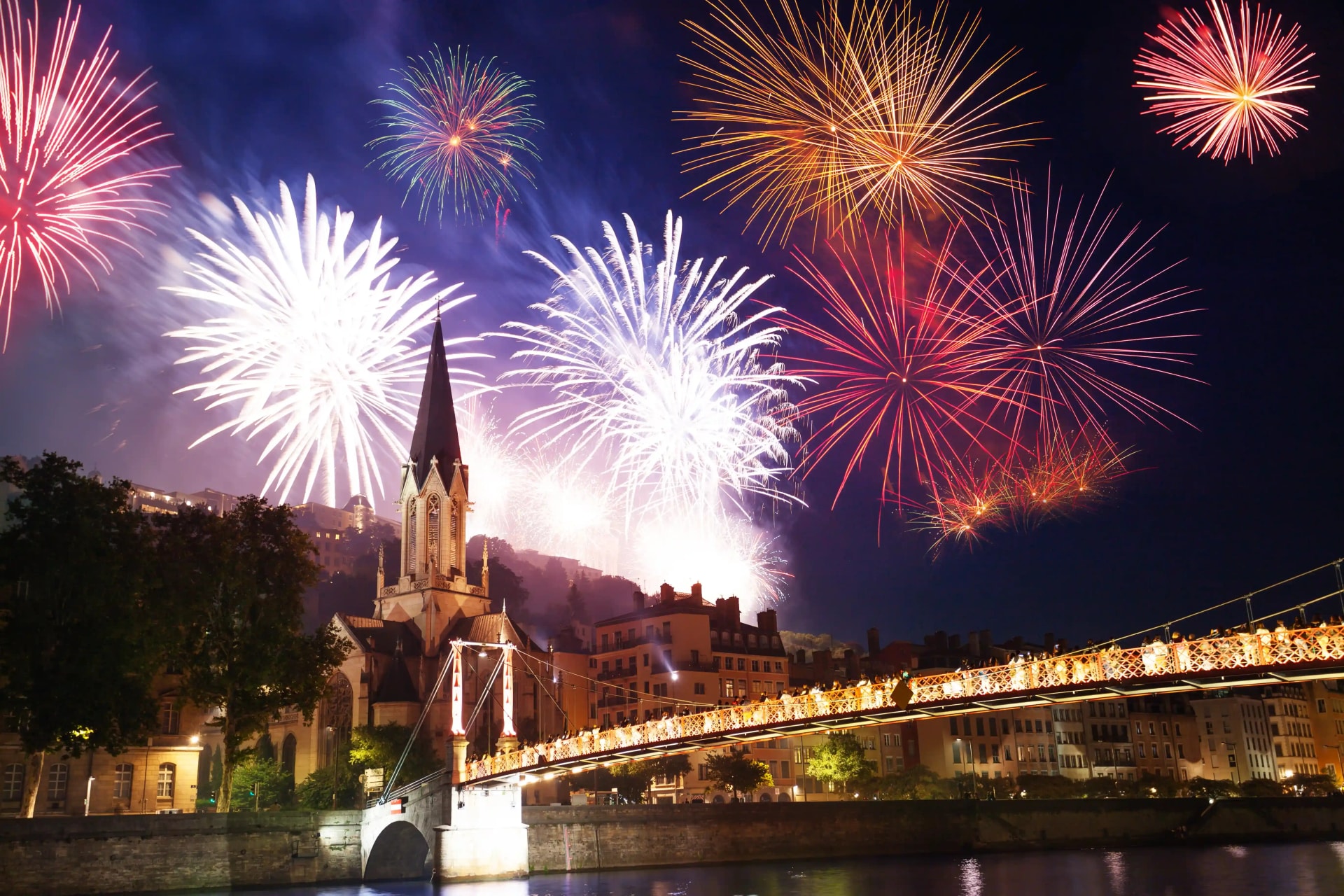 La fête des lumières à Lyon avec feux d’artifices
