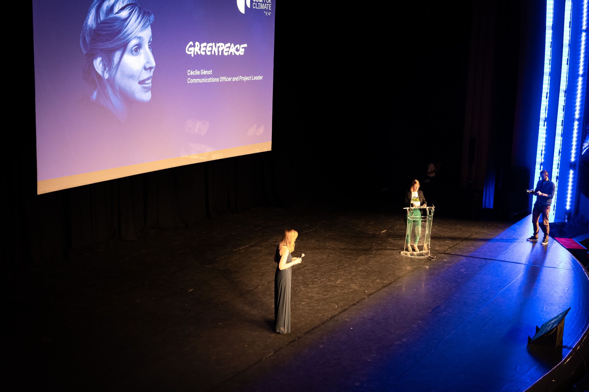 Prise de parole de l'ONG Greenpeace pendant Com fir Climate